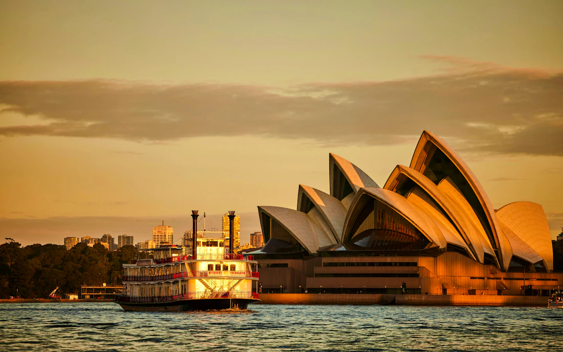 Sydney Harbour Showboat Dinner Cruise Ticket